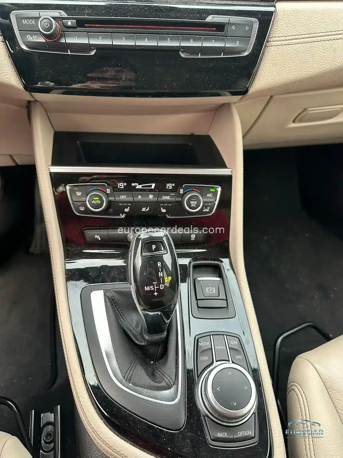 BMW 220