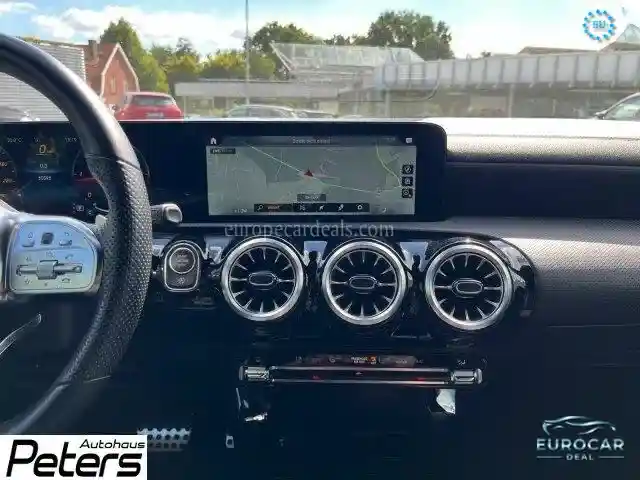 Mercedes-Benz CLA 220