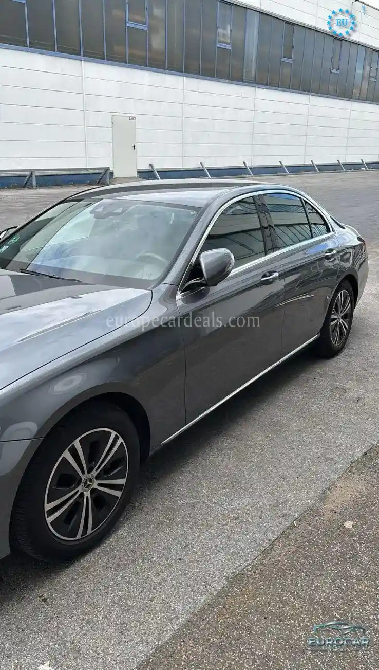 Mercedes-Benz E 200