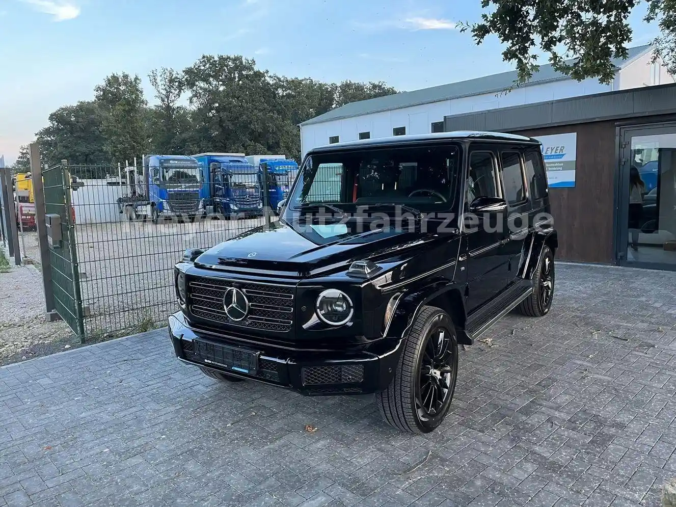 Mercedes-Benz G 500