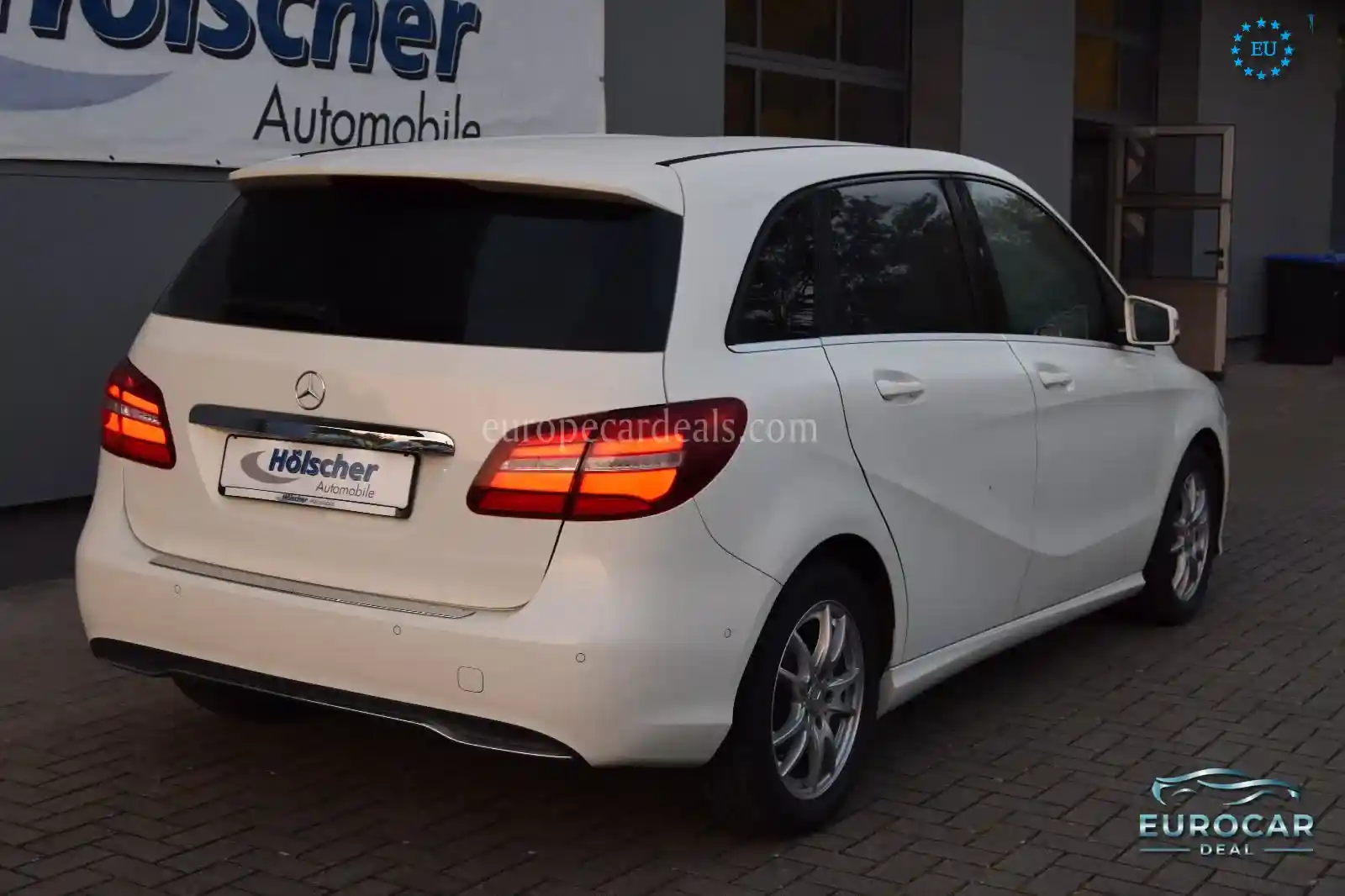 Mercedes-Benz B 180