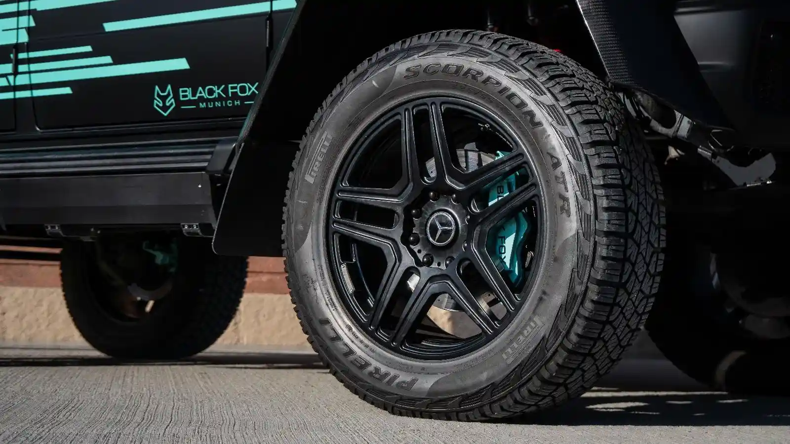 Mercedes-Benz G 500