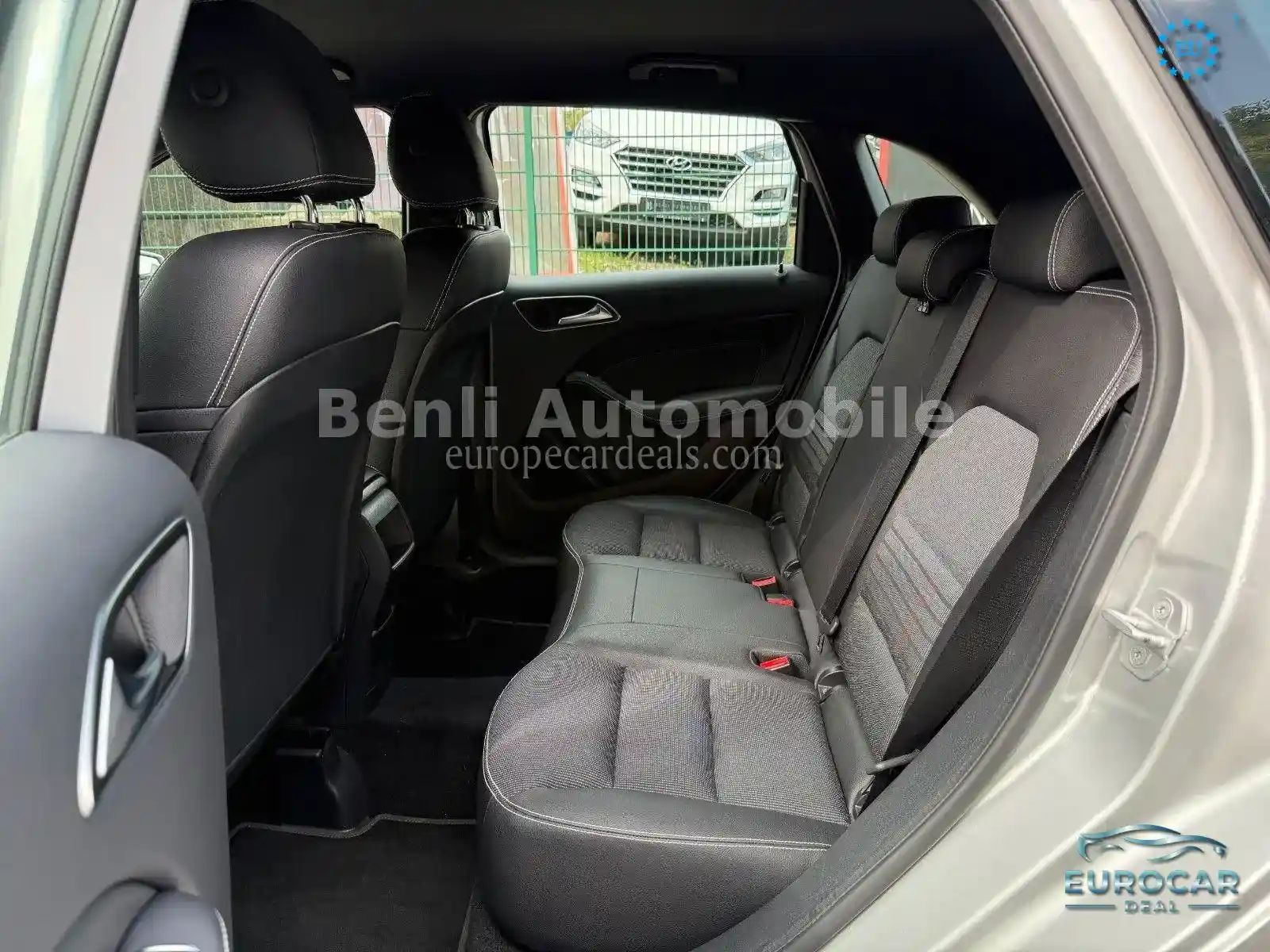 Mercedes-Benz B 200