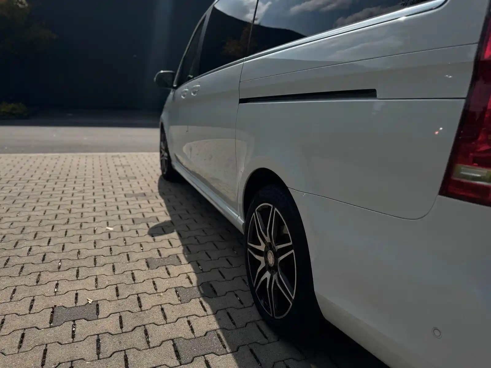 Mercedes-Benz V 250