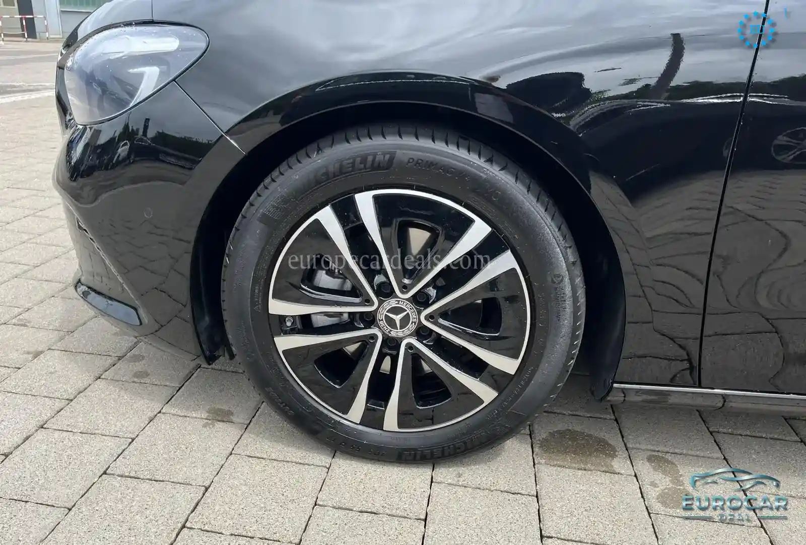 Mercedes-Benz B 200