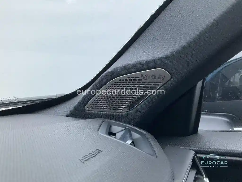 Lynk&Co 01