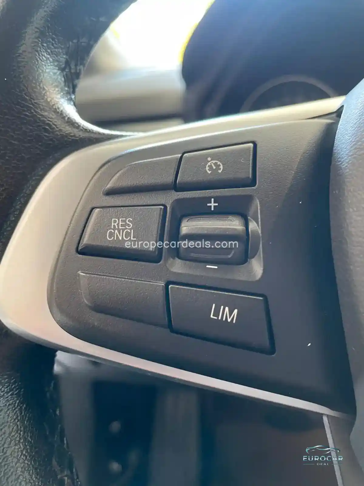 BMW 225