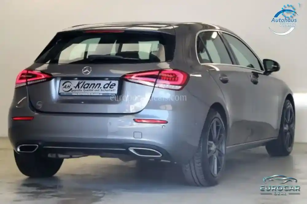 Mercedes-Benz A 220