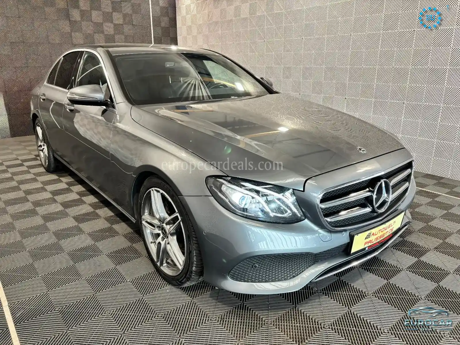 Mercedes-Benz E 200