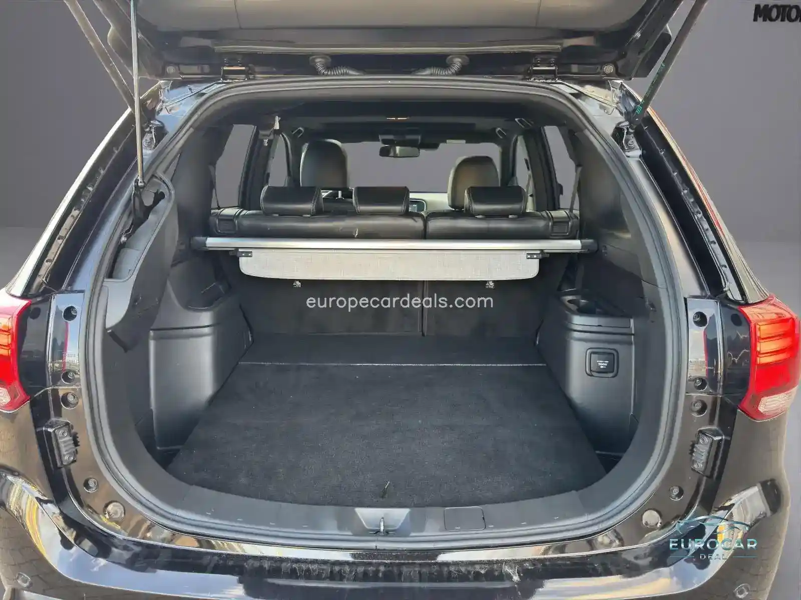Mitsubishi Plug-in Hybrid Outlander