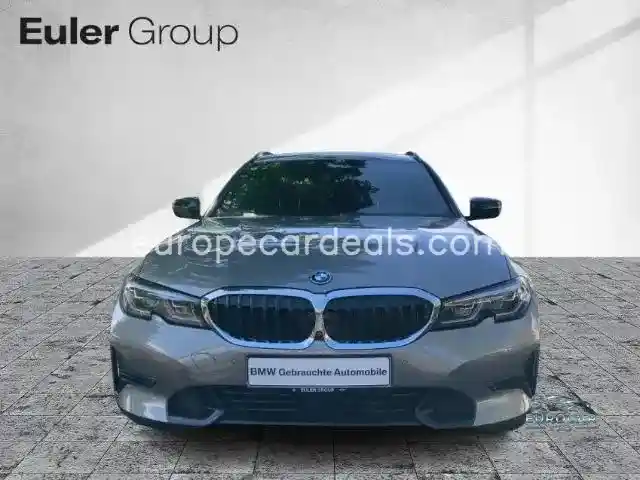 BMW 330