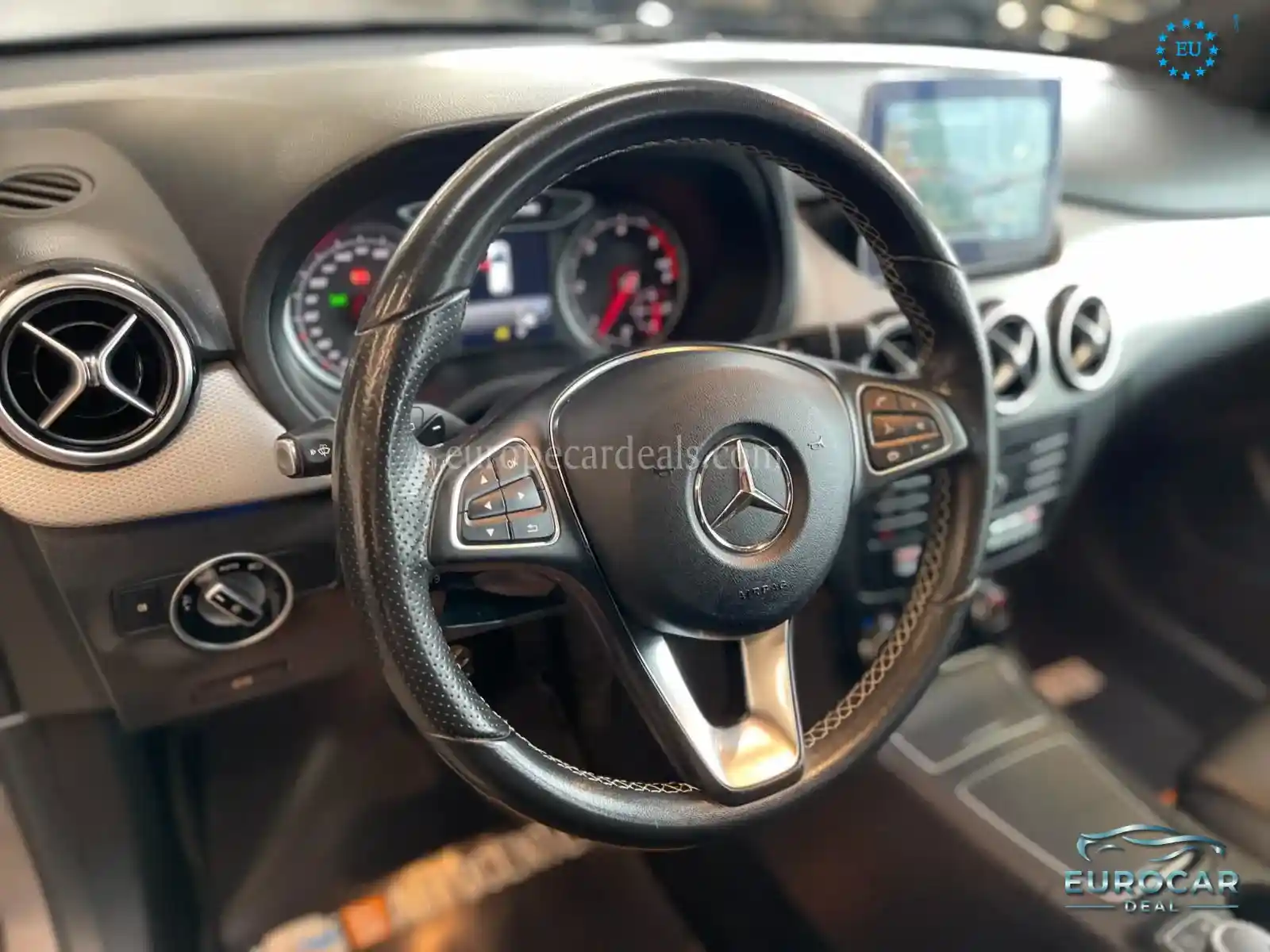 Mercedes-Benz B 220