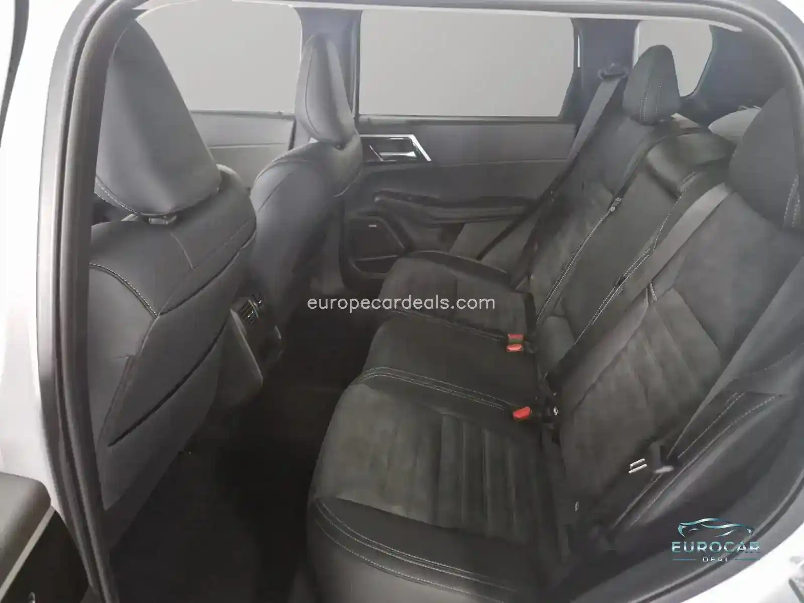 Mitsubishi Plug-in Hybrid Outlander