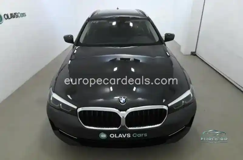 BMW 518