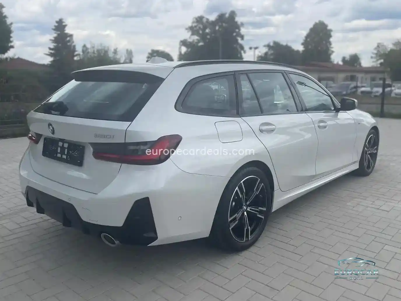 BMW 330