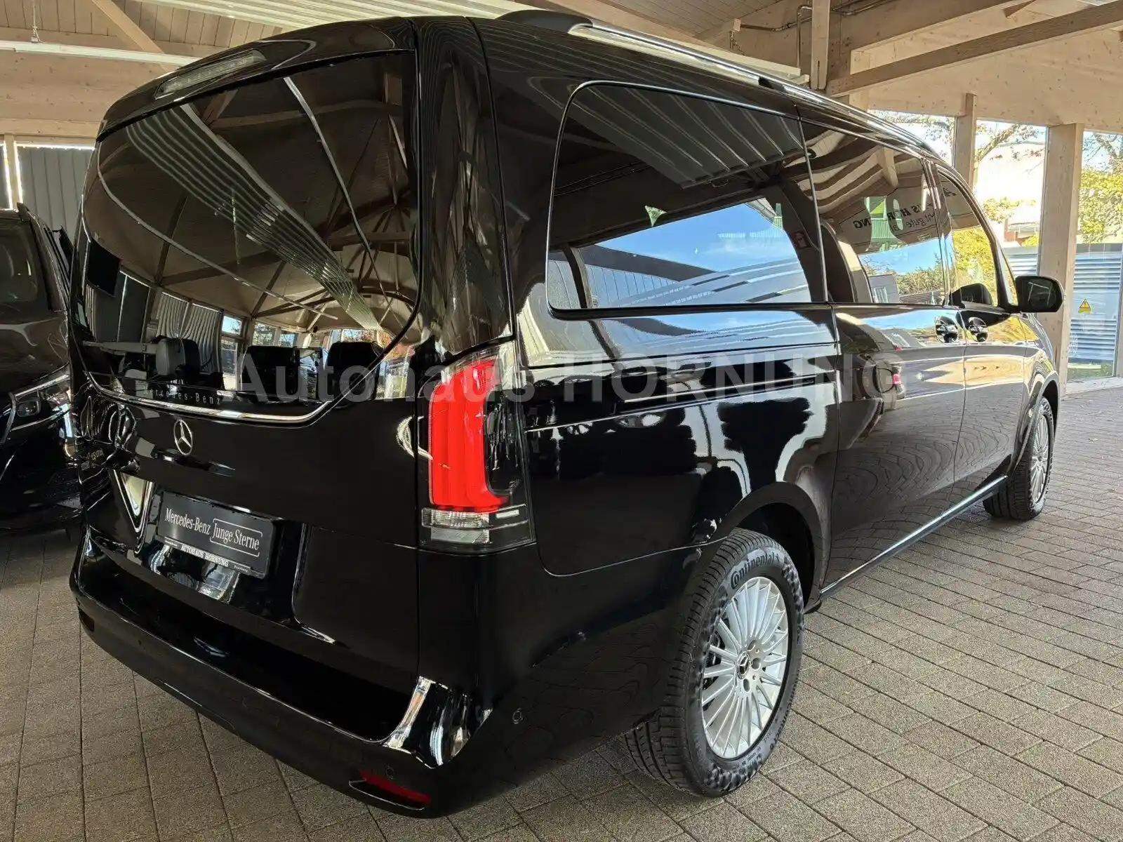 Mercedes-Benz V 250