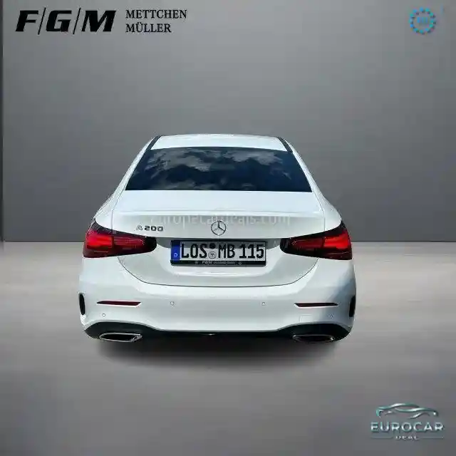 Mercedes-Benz A 200