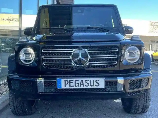Mercedes-Benz G 500