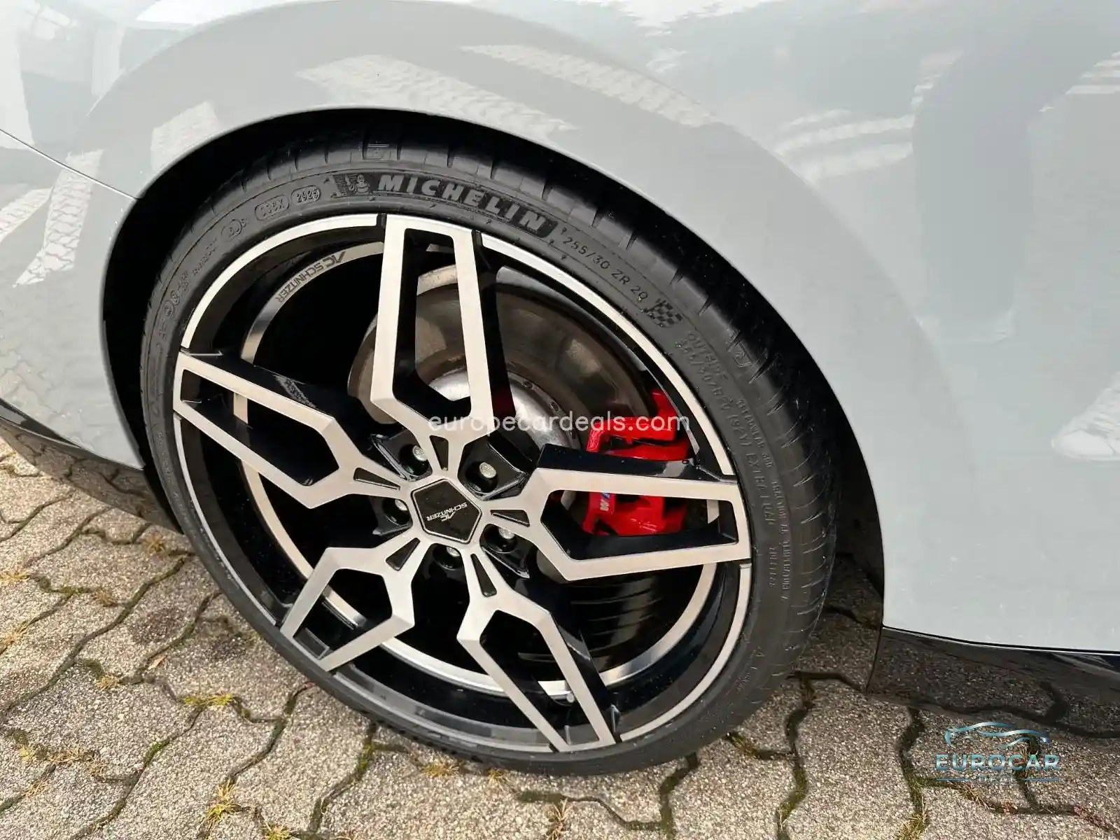 BMW M240i