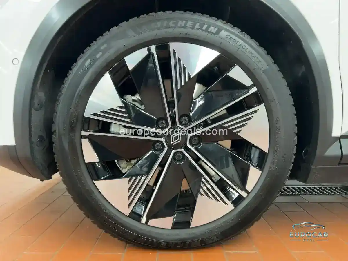 Renault Scenic E-TECH