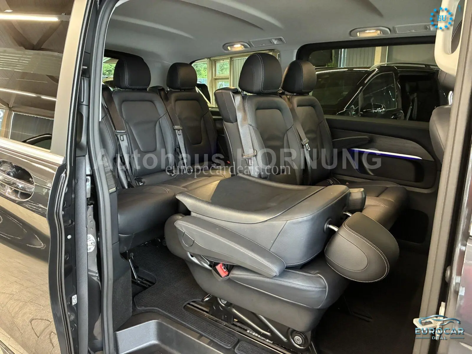Mercedes-Benz V 220