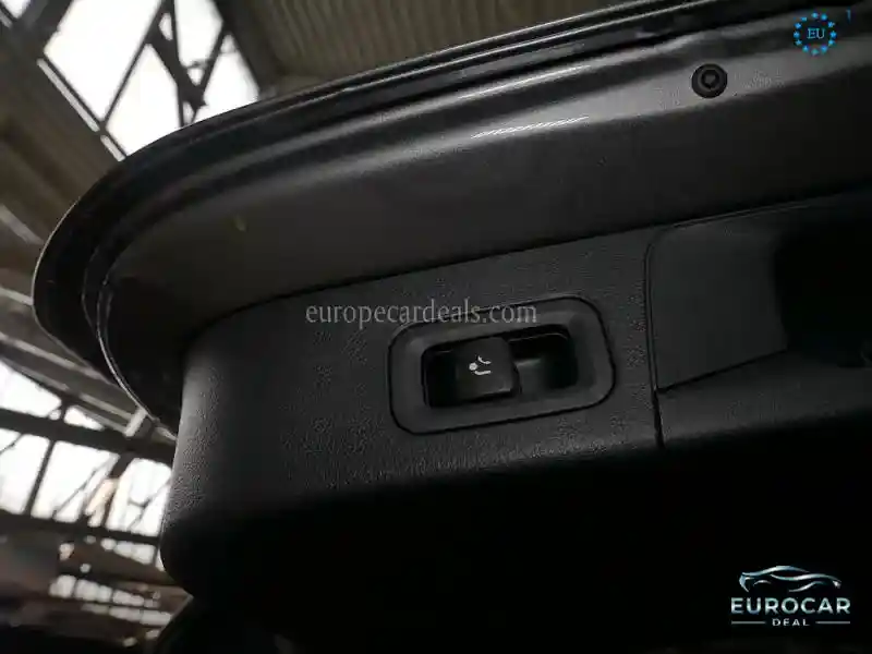 Mercedes-Benz B 220