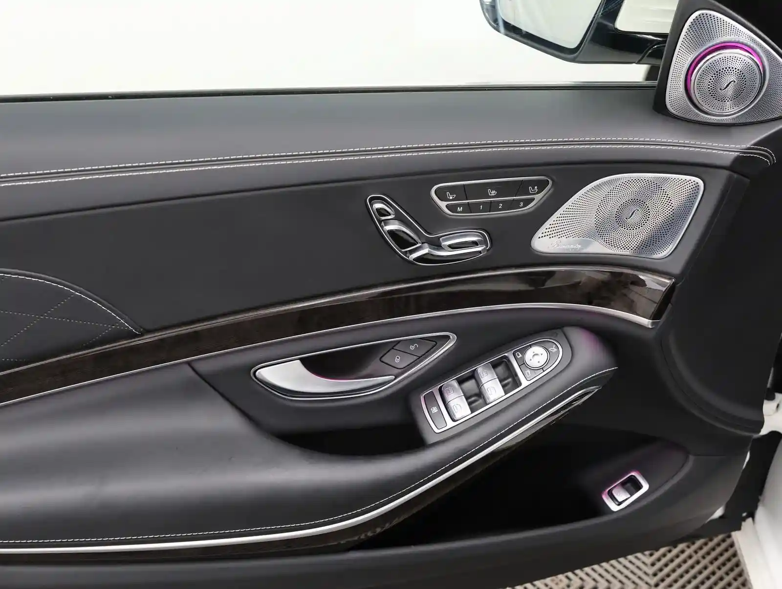 Mercedes-Benz S 560