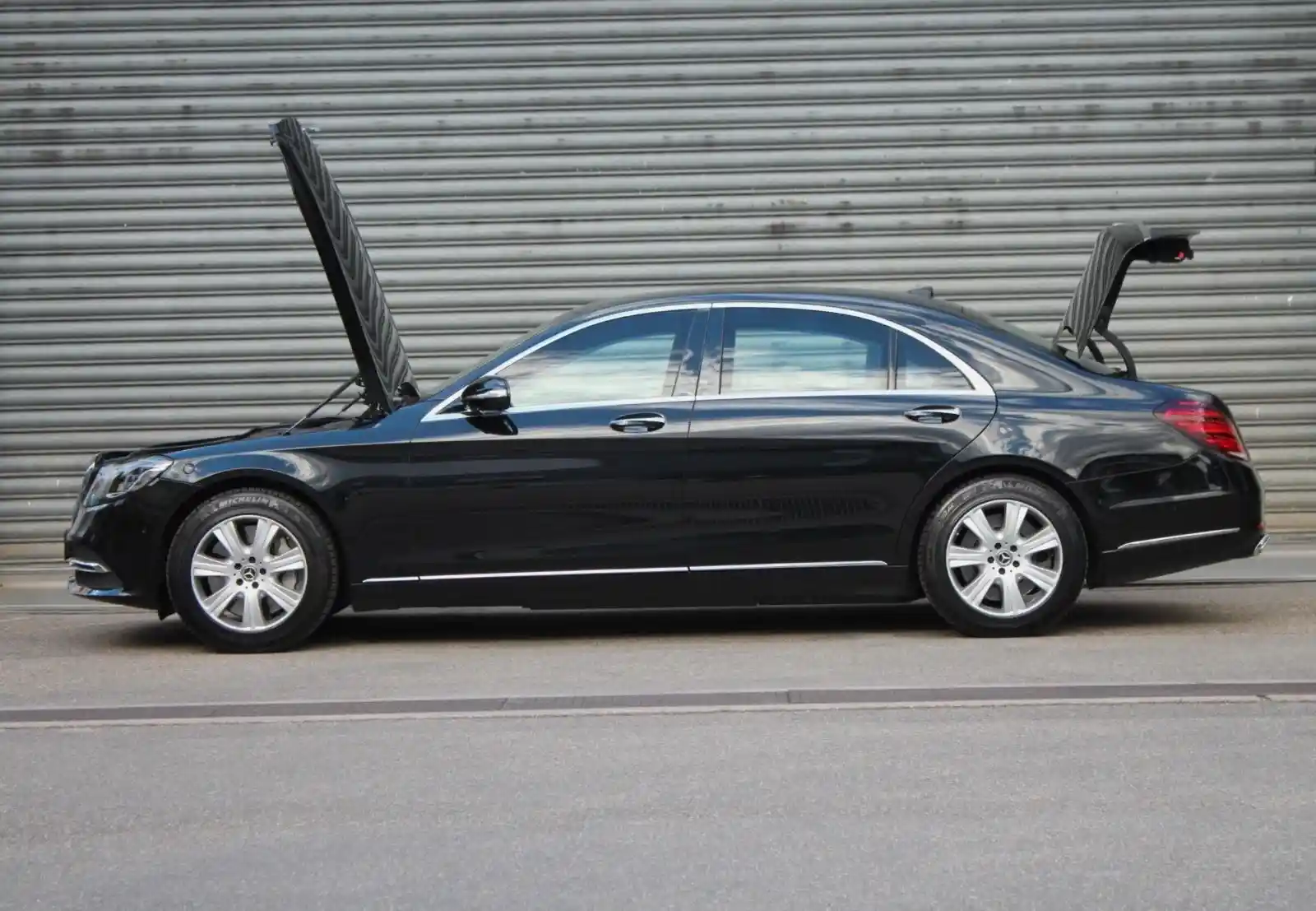 Mercedes-Benz S 600