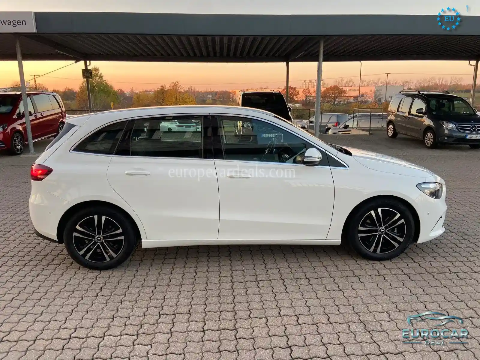 Mercedes-Benz B 180