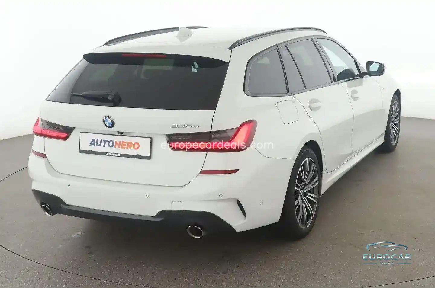 BMW 330