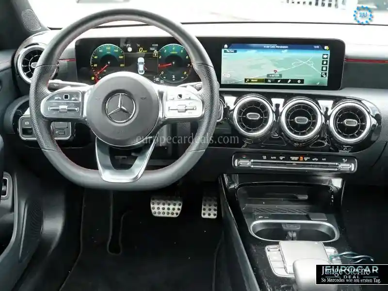 Mercedes-Benz CLA 200