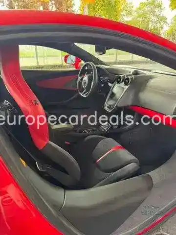 McLaren 570S