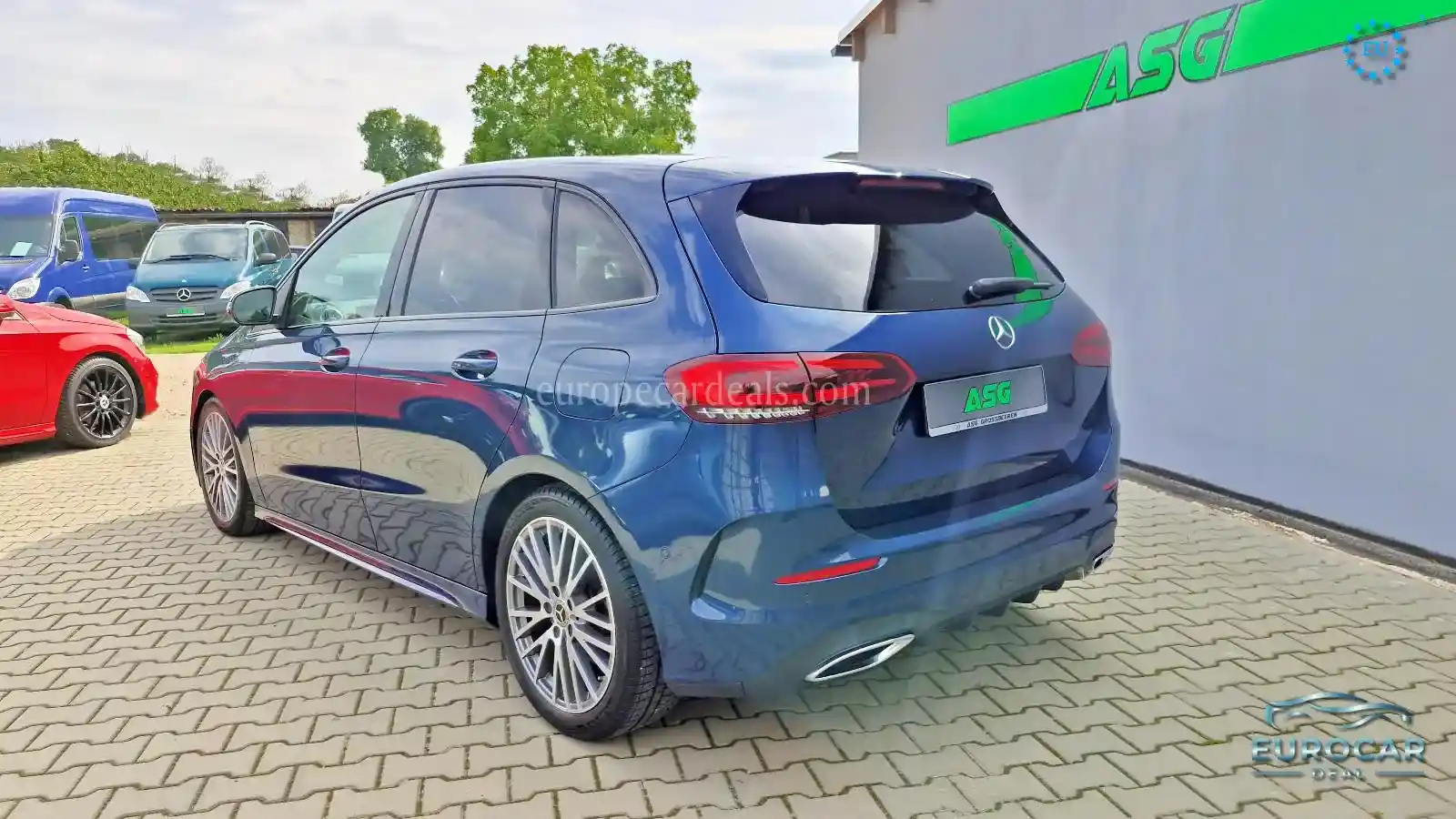 Mercedes-Benz B 220