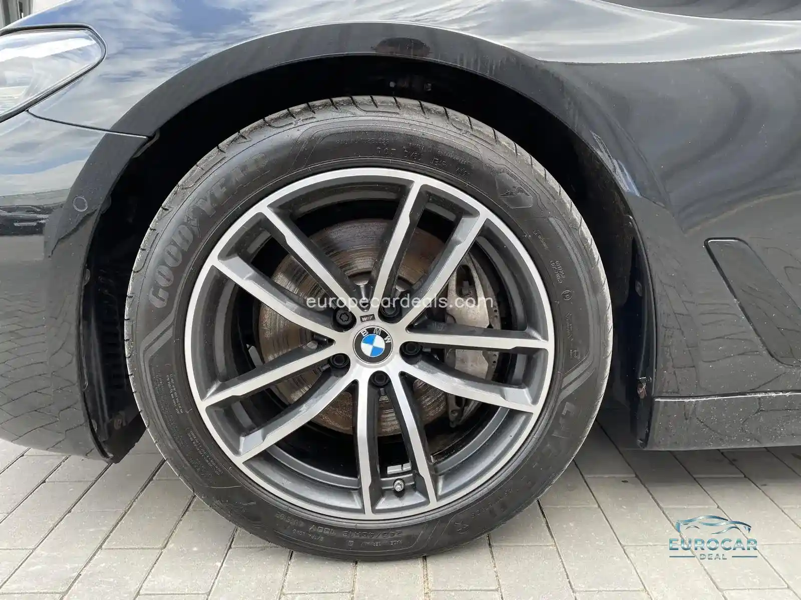 BMW 530