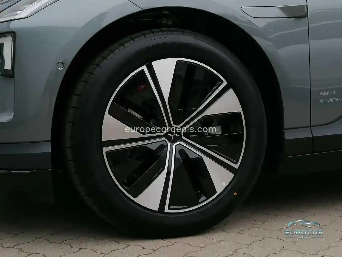 Polestar 4