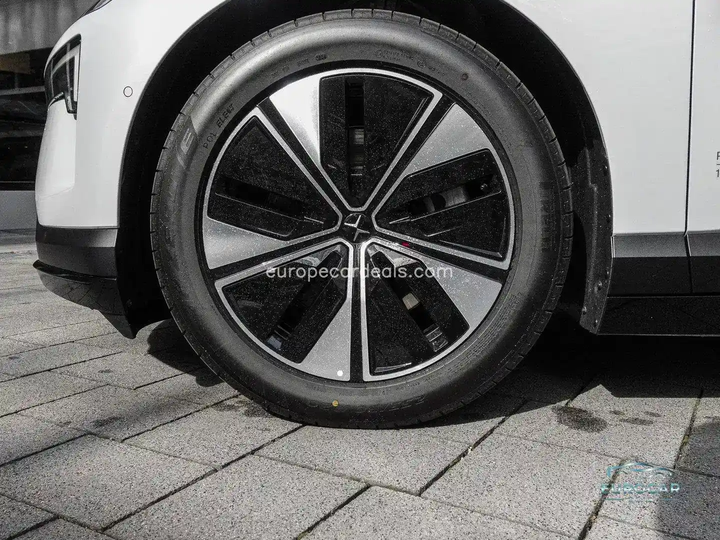 Polestar 4