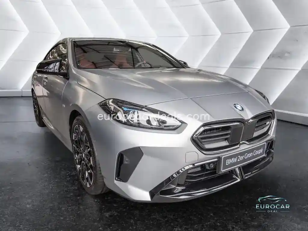 BMW M235