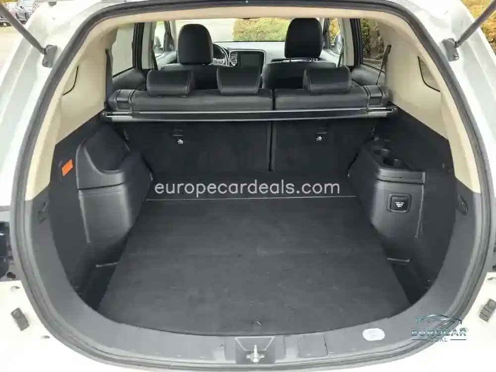 Mitsubishi Plug-in Hybrid Outlander