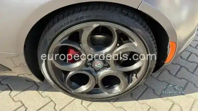 Alfa Romeo 4C