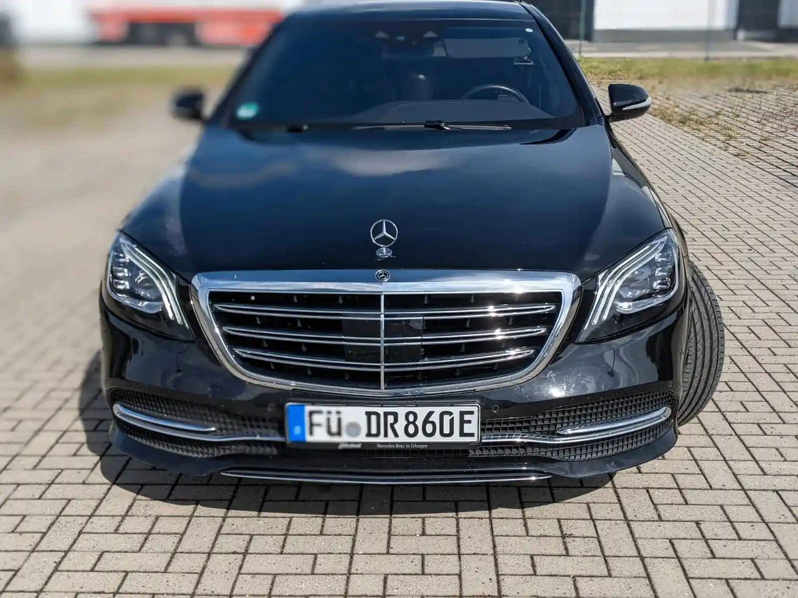 Mercedes-Benz S 560
