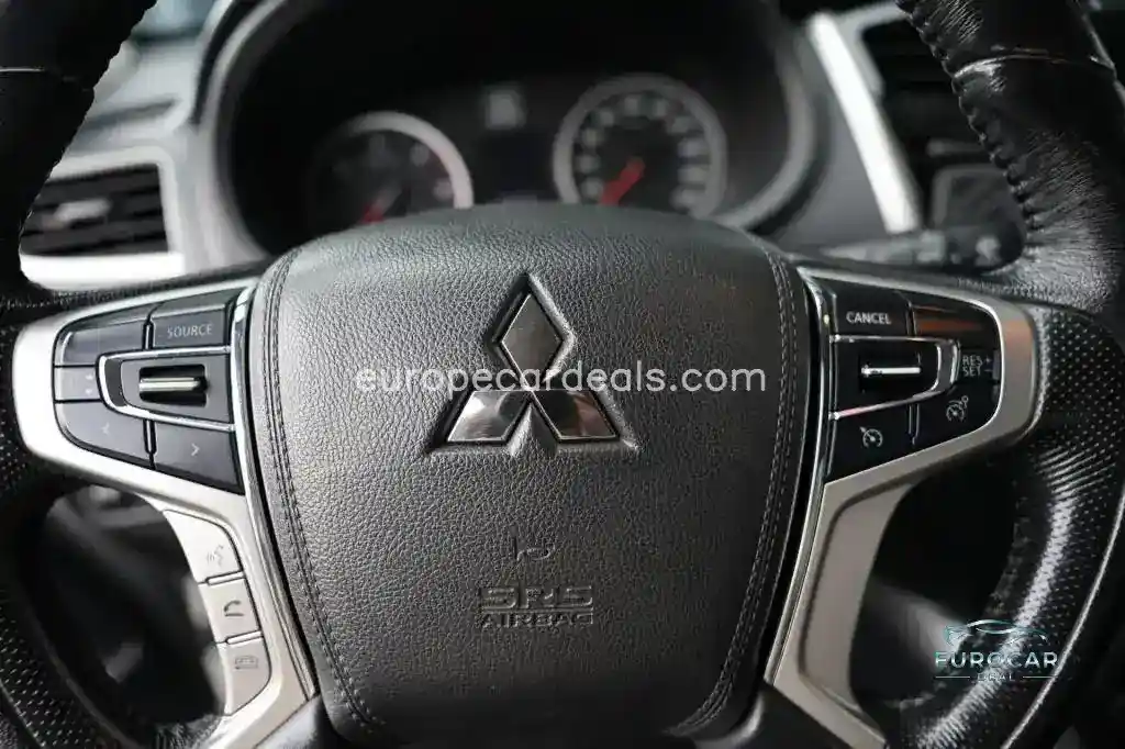 Mitsubishi L200