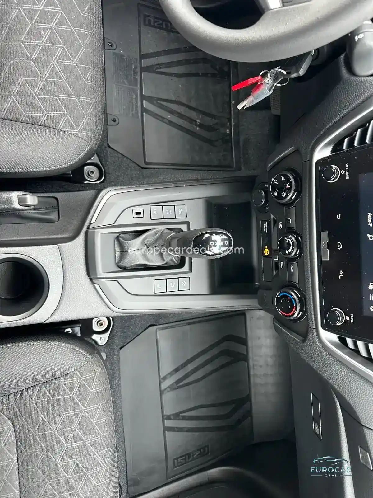 D-MAX 4×4 LS A/T DoubleCab