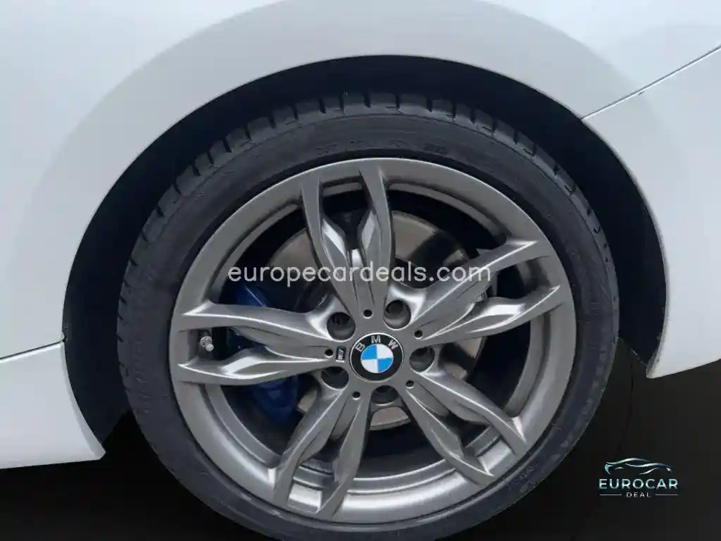 BMW M240i