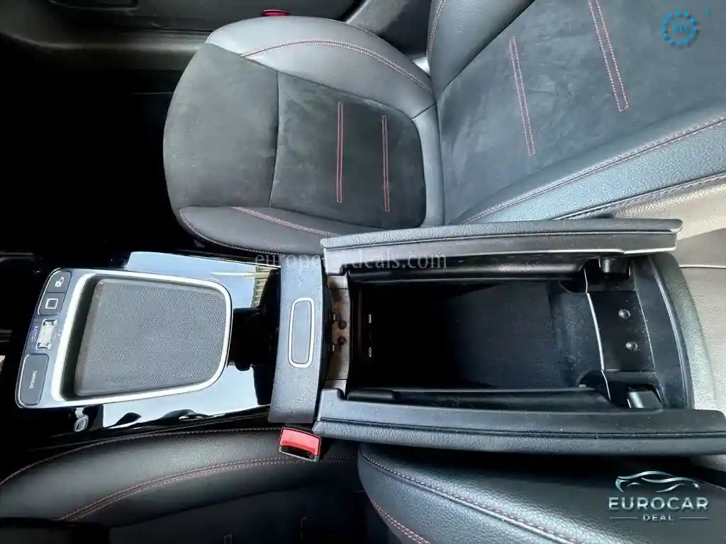 Mercedes-Benz CLA 220