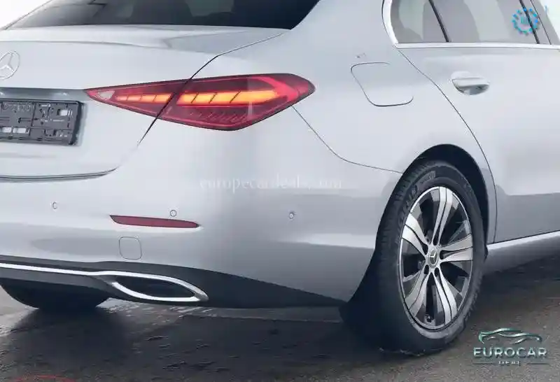 Mercedes-Benz C 180