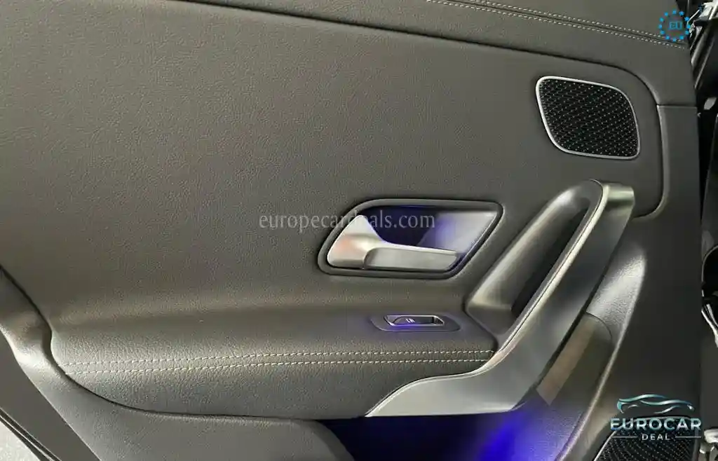 Mercedes-Benz A 220
