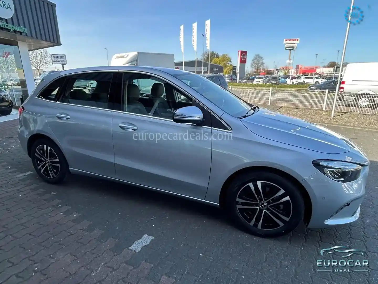 Mercedes-Benz B 200