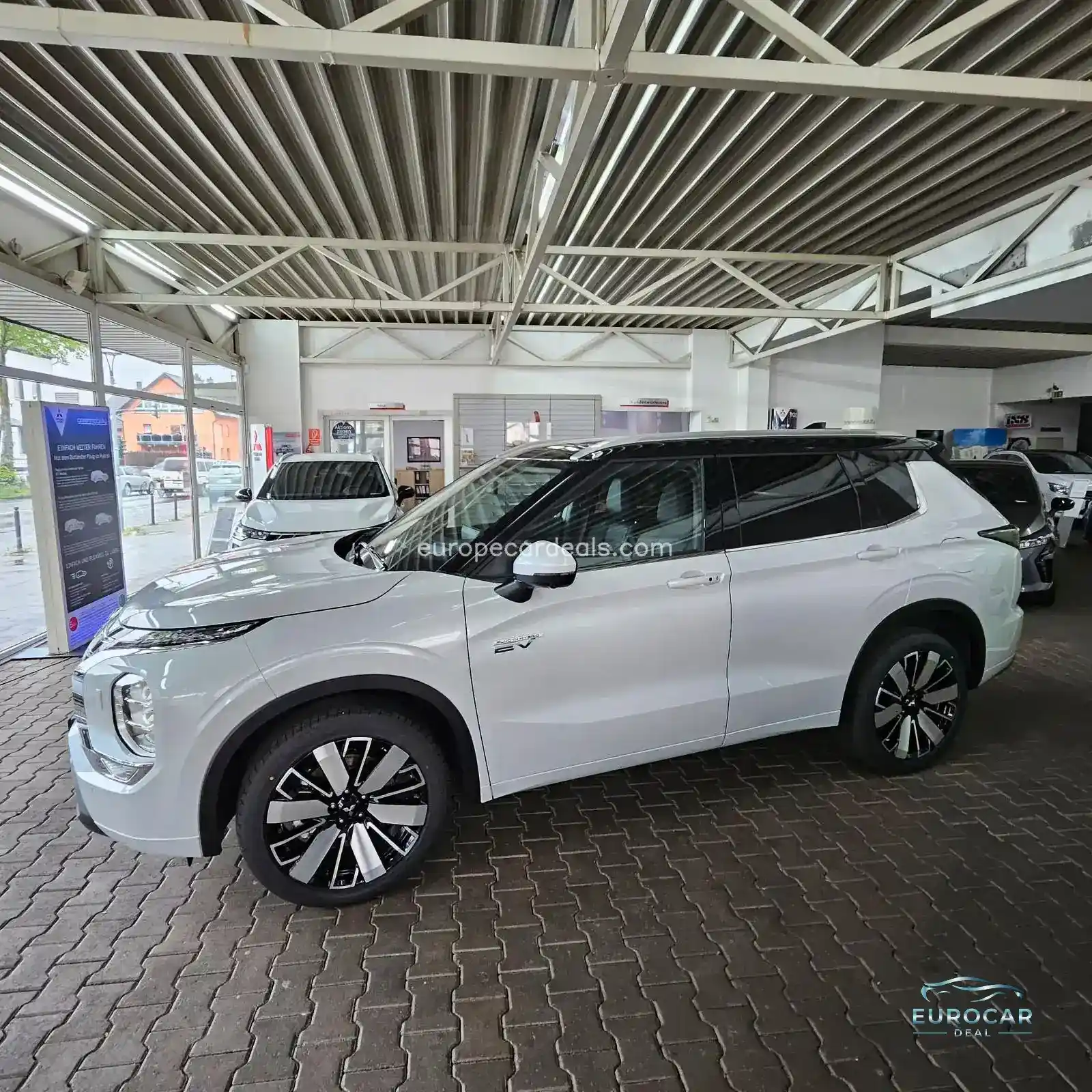Mitsubishi Plug-in Hybrid Outlander