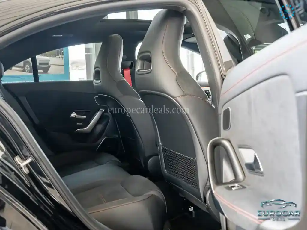 Mercedes-Benz CLA 45 AMG