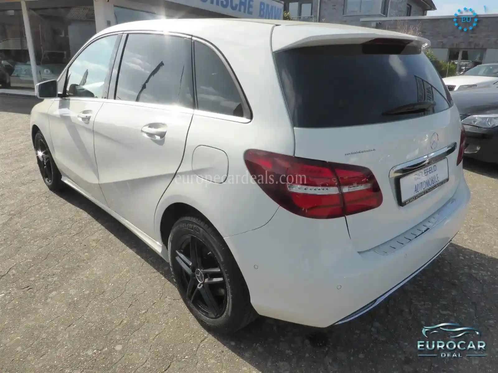 Mercedes-Benz B 180